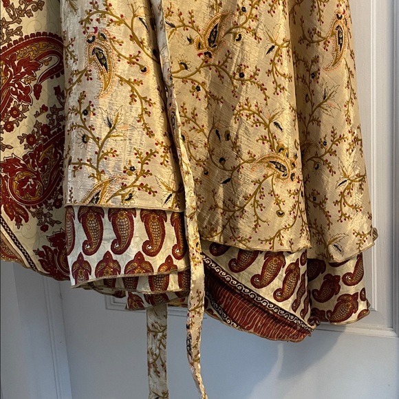 Elegant Floral Print Maxi Skirt - Picture 5 of 5